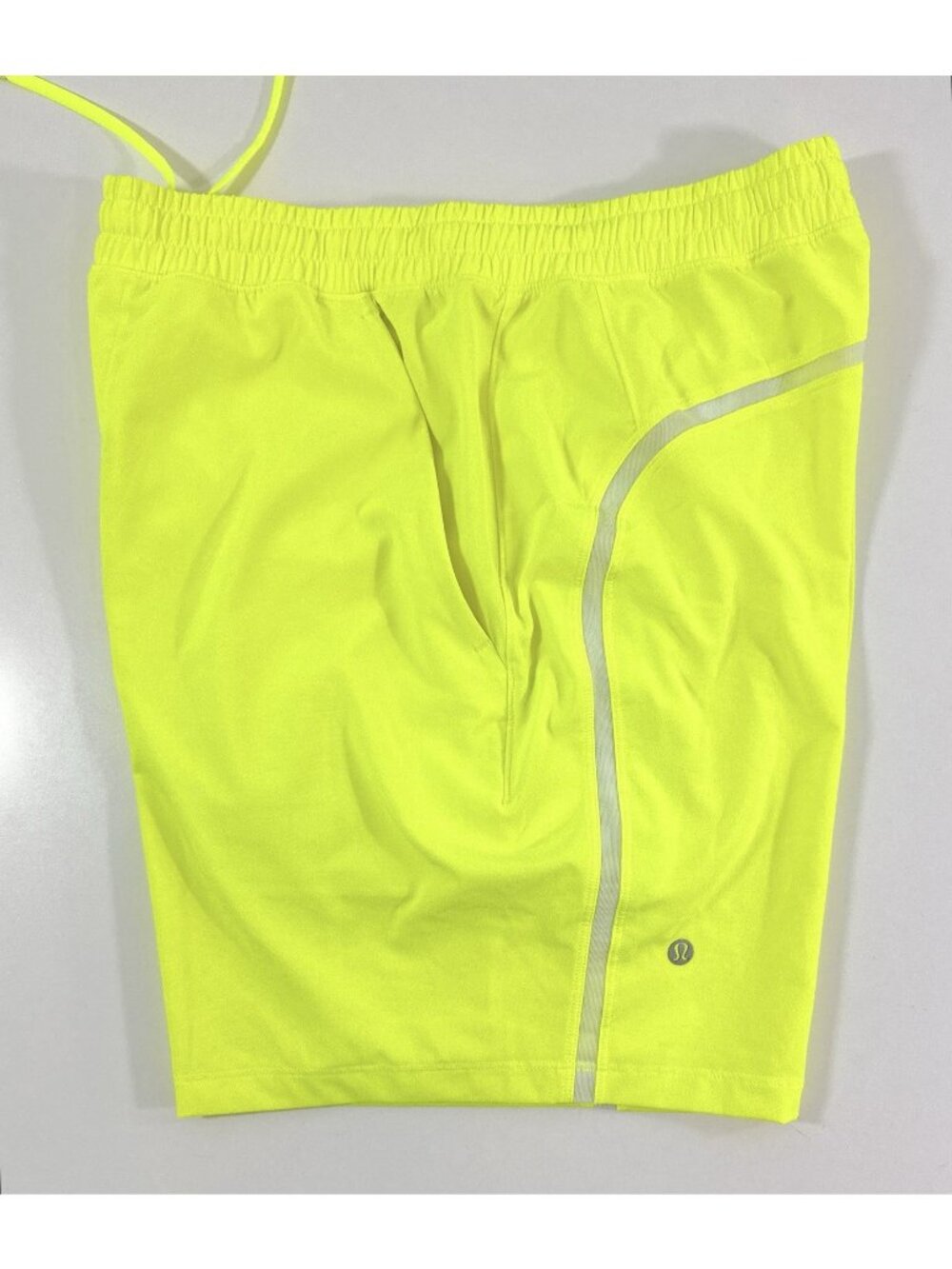 Lululemon Mens Pace Breaker Shorts Lined 7” Size M Performance Running Gym Neon